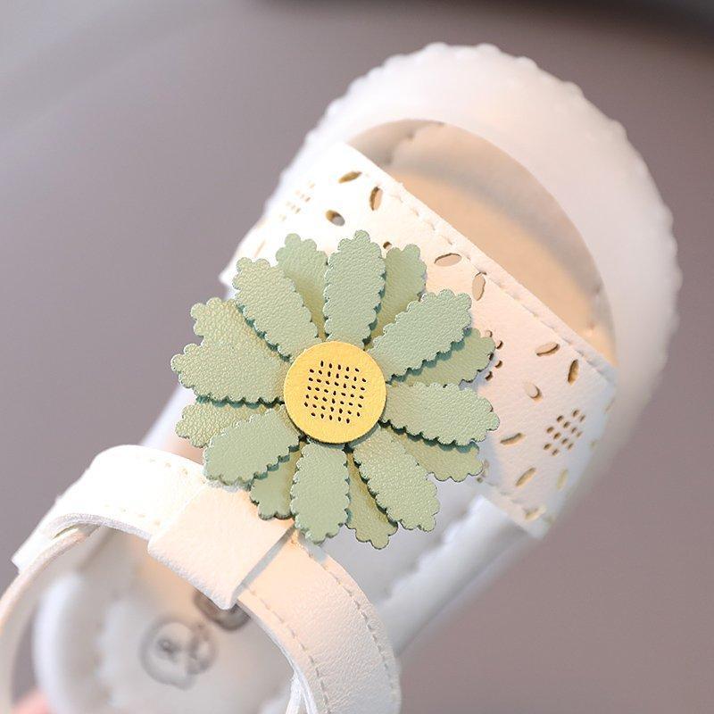 unbranded baby clothes Baby girl Flower decoration Velcro Sandals 