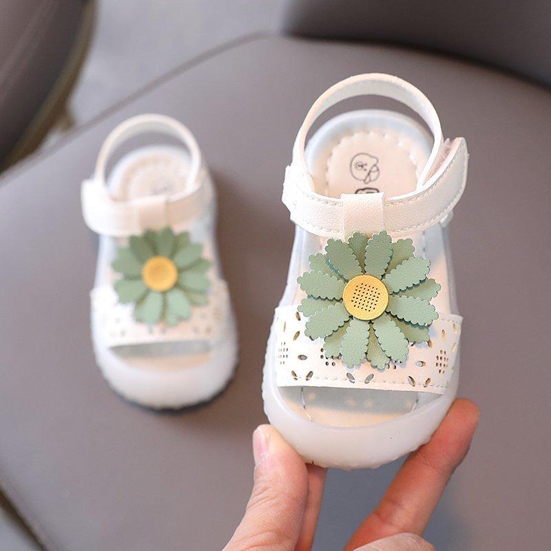 unbranded baby clothes Baby girl Flower decoration Velcro Sandals 