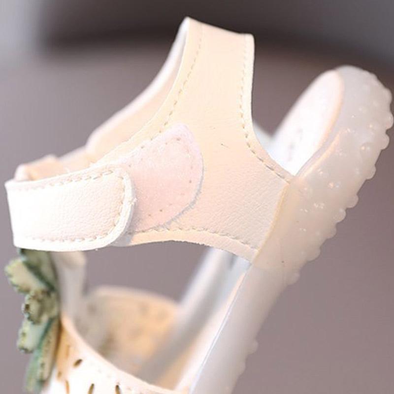 unbranded baby clothes Baby girl Flower decoration Velcro Sandals 